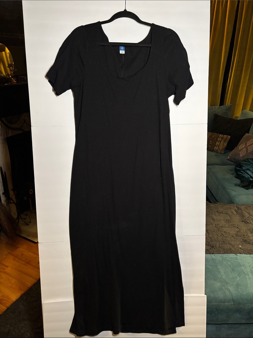 Old Navy Black Scoop Neck Short Sleeve Maxi Dress
